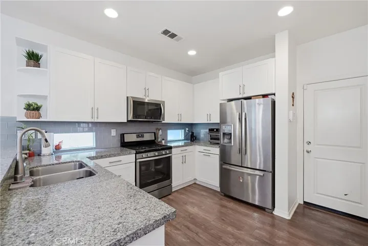 1351 Bonnie Cove, Glendora, California 91740