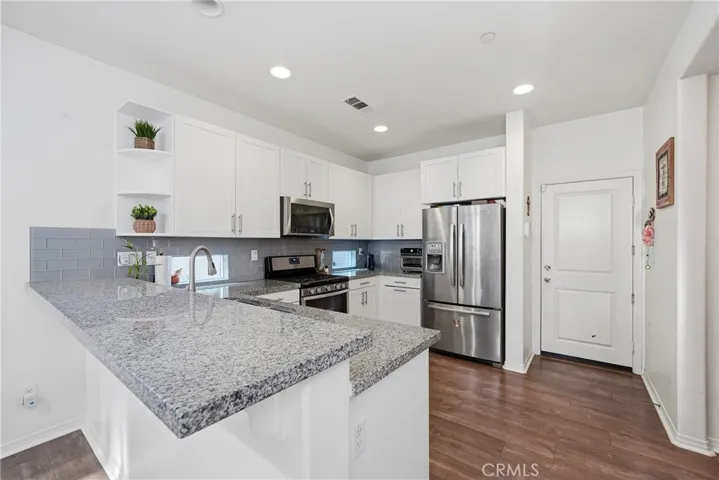 1351 Bonnie Cove, Glendora, California 91740