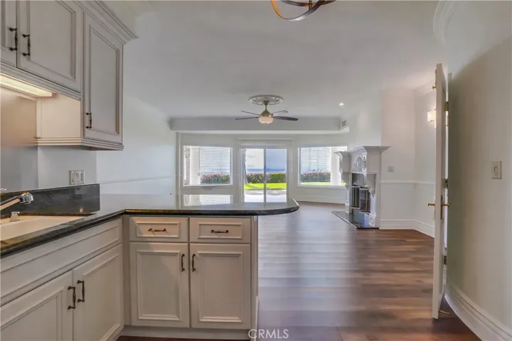 2045 W Paseo Del Mar, San Pedro, California 90732