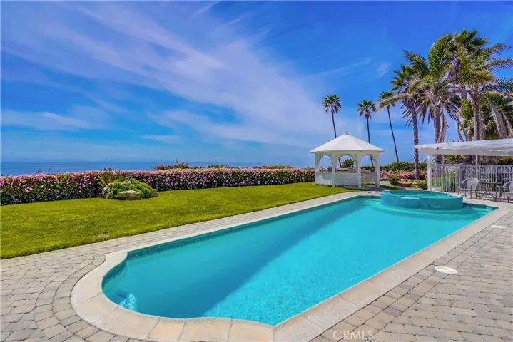2045 W Paseo Del Mar, San Pedro, California 90732