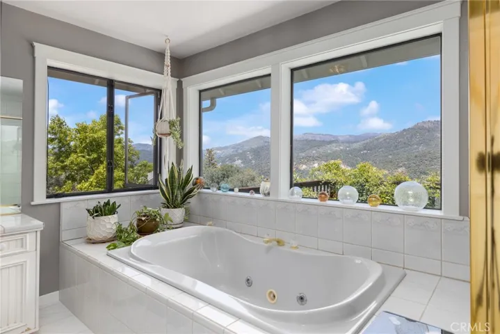 41723 Yosemite Pines, Oakhurst, California 93644