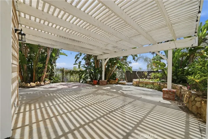 717 Porter Road, Fallbrook, California 92028