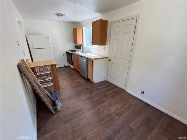 303 Ca-138, Crestline, California 92325 — photo 5