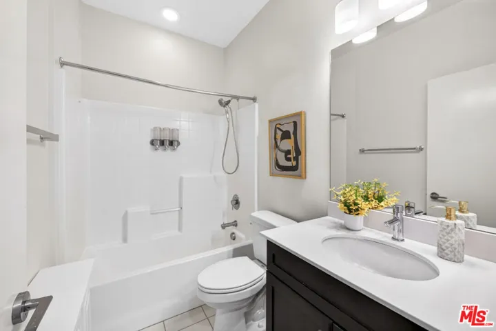 676 Colorado Circle, Carson, California 90745