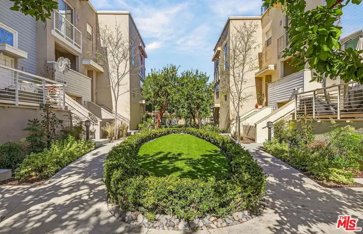 676 Colorado Circle, Carson, California 90745