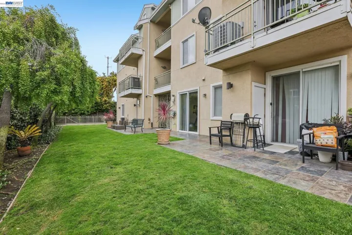 2330 University Ave 330, East Palo Alto, California 94303