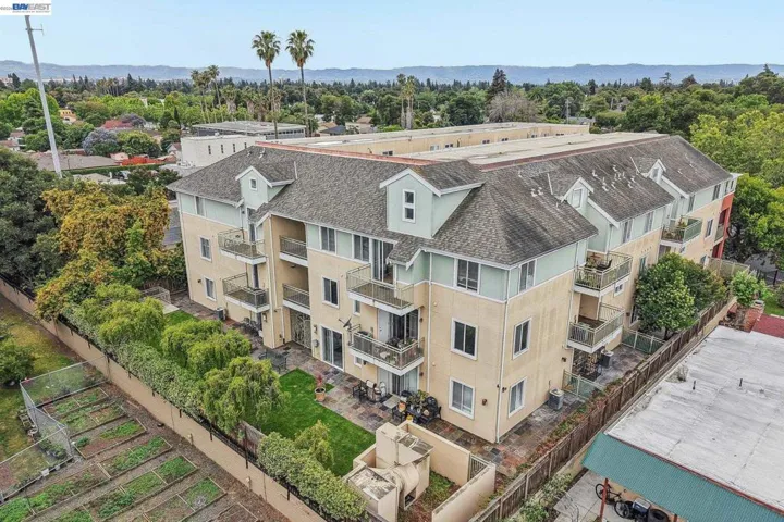 2330 University Ave 330, East Palo Alto, California 94303
