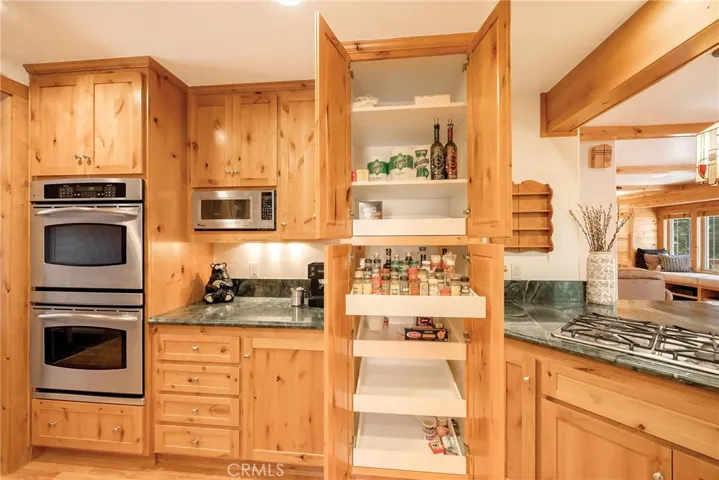 39145 Starview Lane, Big Bear Lake, California 92315