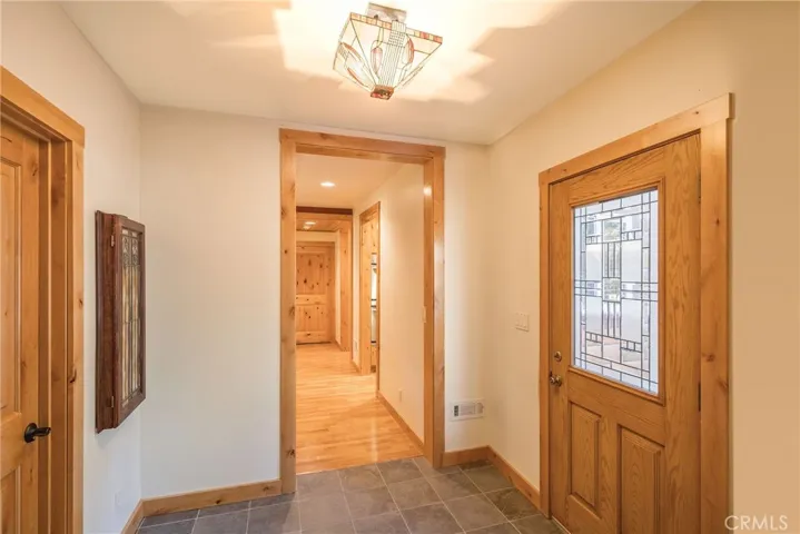 39145 Starview Lane, Big Bear Lake, California 92315