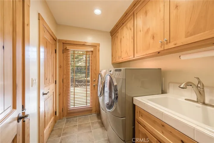 39145 Starview Lane, Big Bear Lake, California 92315
