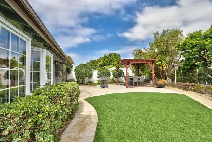 761 Calle Vallarta, San Clemente, California 92673