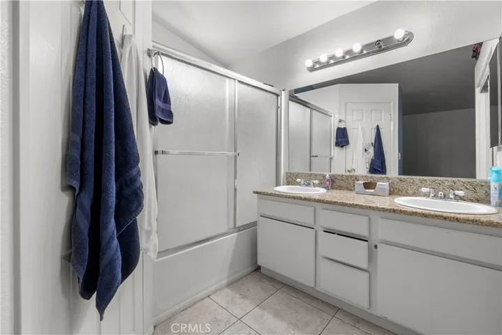 15417 Tobarra Road, Fontana, California 92337