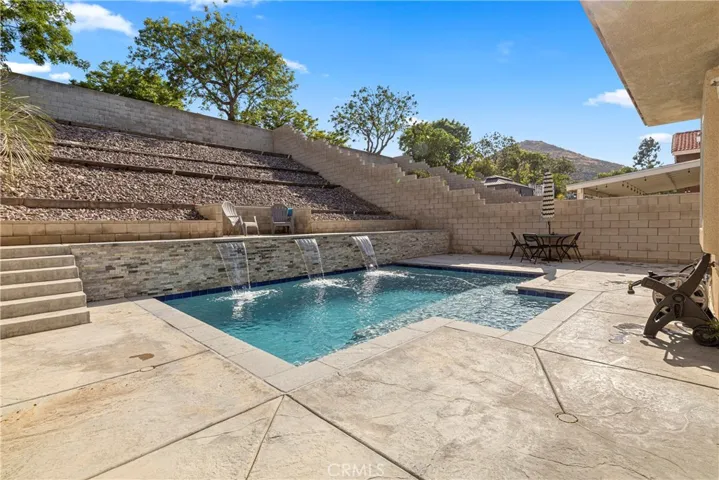 15417 Tobarra Road, Fontana, California 92337
