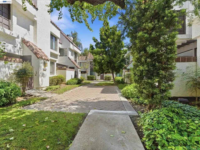 19811 Portal Plaza, Cupertino, California 95014