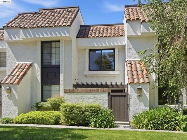 Corner-lot Townhome