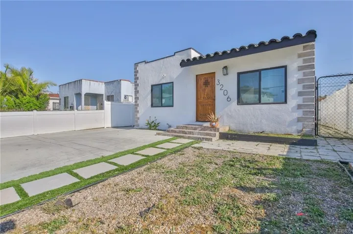 3206 W 59th Street, Los Angeles, California 90043