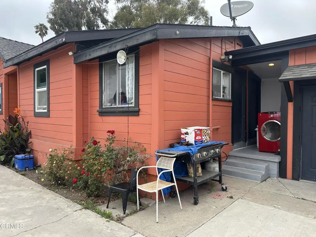 3 Bedrooms, 1 Bath