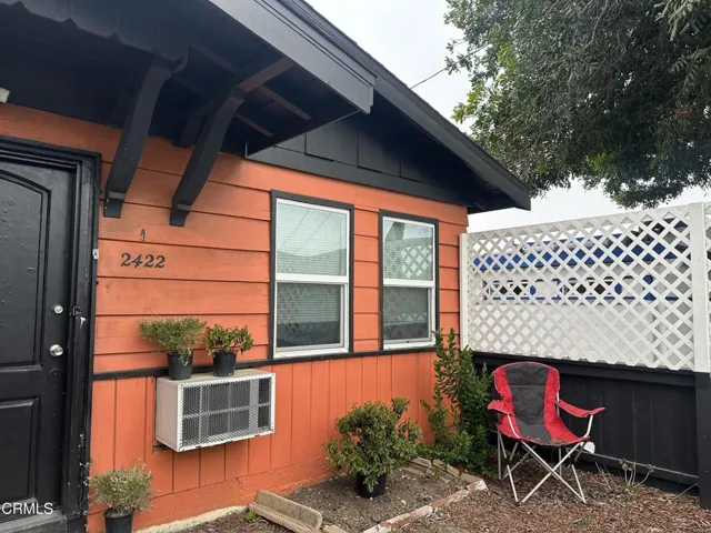 Private front yard
