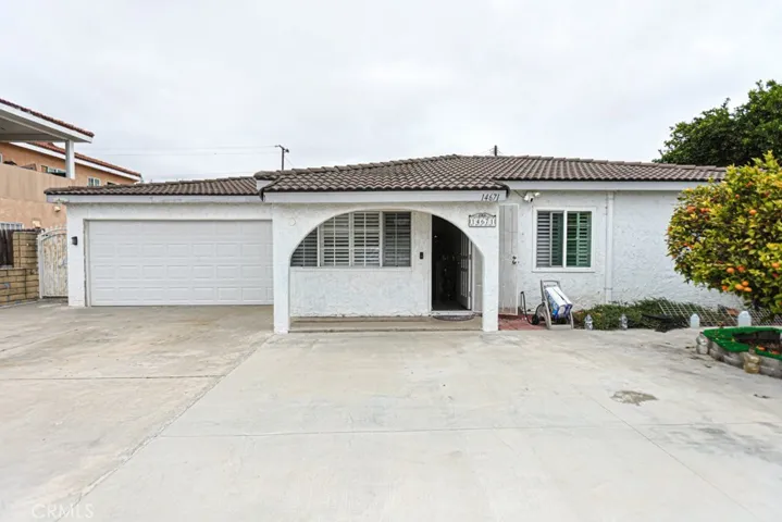 14671 Hunter Ln, Midway City, California 92655