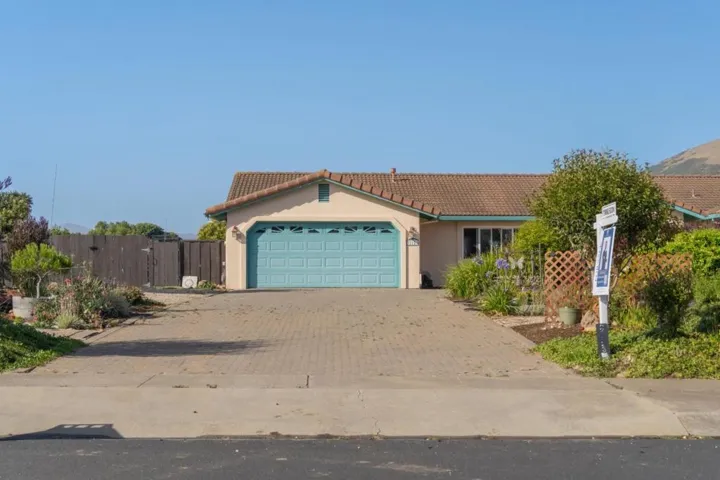 21123 Valle San Juan Drive, Salinas, California 93907