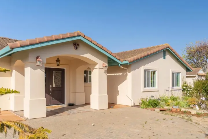 21123 Valle San Juan Drive, Salinas, California 93907