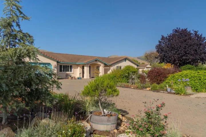 21123 Valle San Juan Drive, Salinas, California 93907