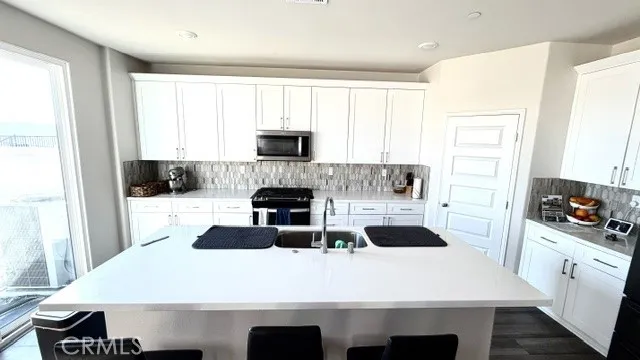 35357 Hutchison Place, Beaumont, California 92223