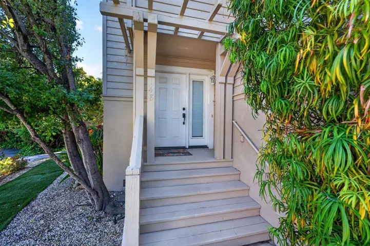 148 Walti Street, Santa Cruz, California 95060