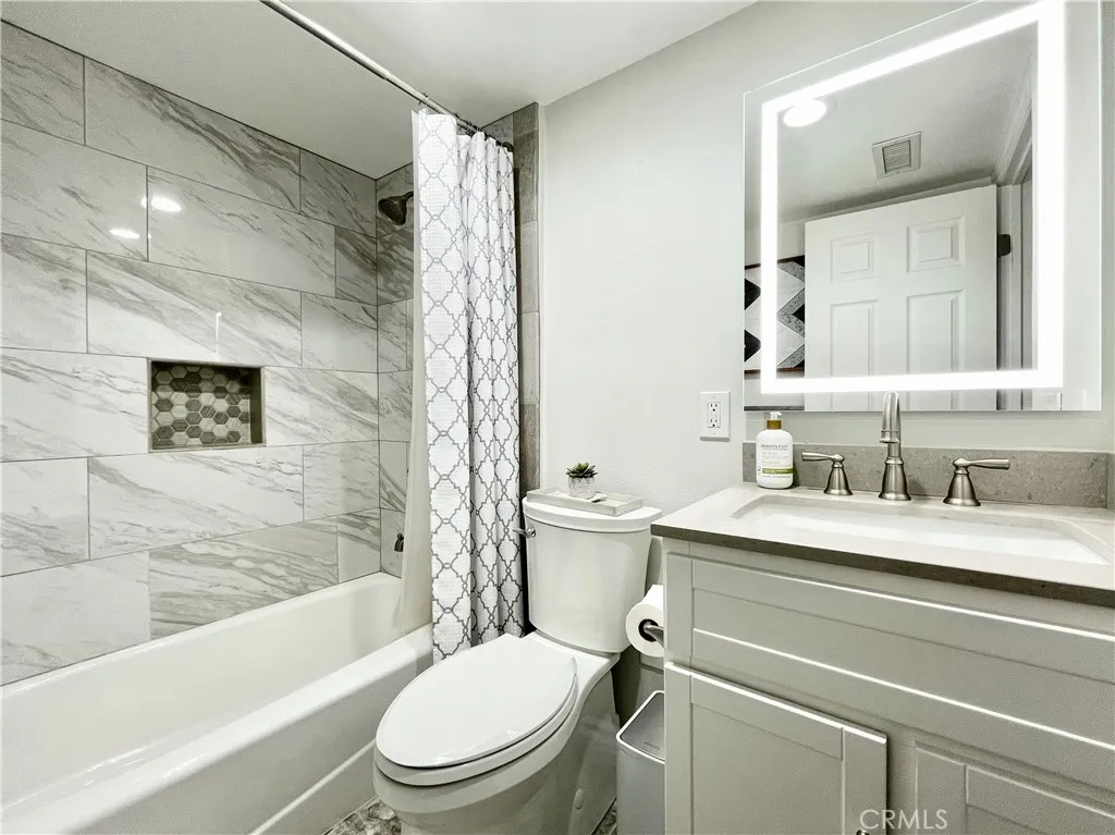 Bathroom down stair