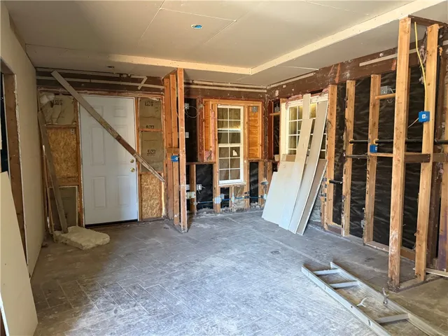 8539 W Avenue L, Lancaster, California 93536