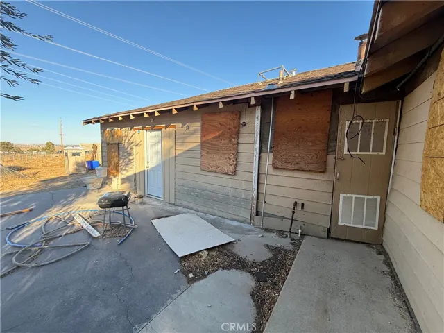 8539 W Avenue L, Lancaster, California 93536