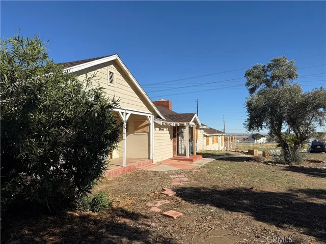 8539 W Avenue L, Lancaster, California 93536