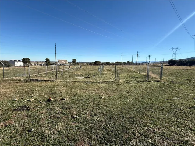 8539 W Avenue L, Lancaster, California 93536