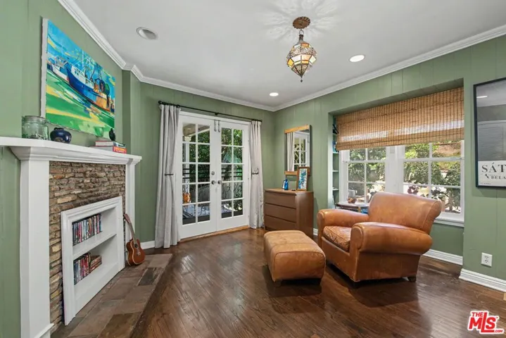 11027 Cashmere Street, Los Angeles, California 90049