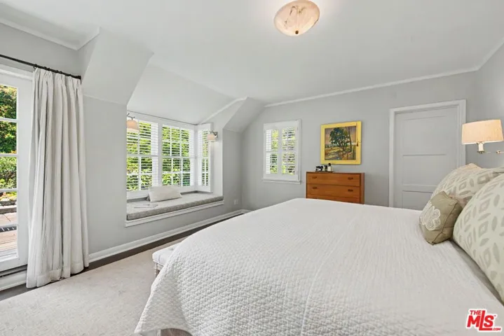 11027 Cashmere Street, Los Angeles, California 90049