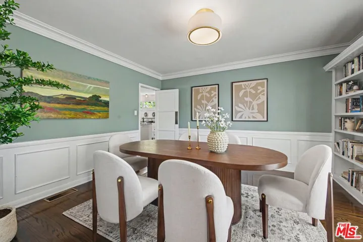 11027 Cashmere Street, Los Angeles, California 90049