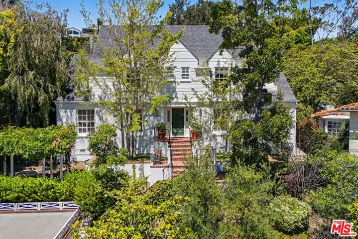 11027 Cashmere Street, Los Angeles, California 90049