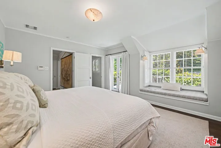 11027 Cashmere Street, Los Angeles, California 90049