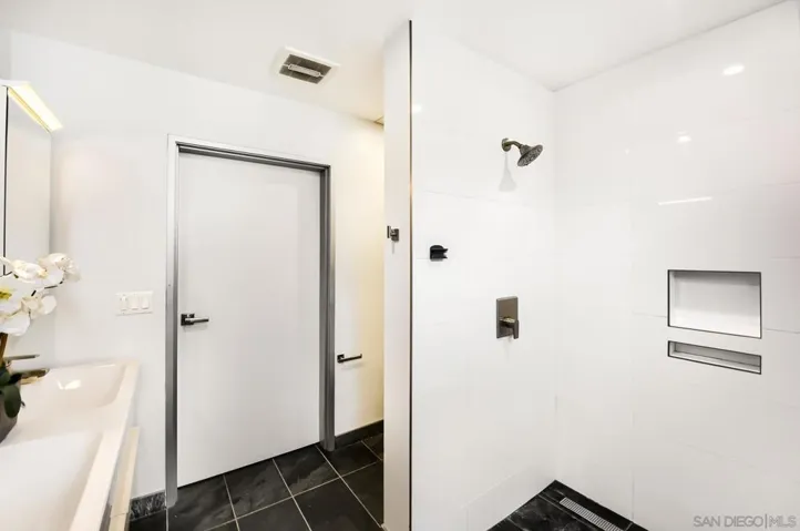 5725 Soledad Mountain, La Jolla, California 92037