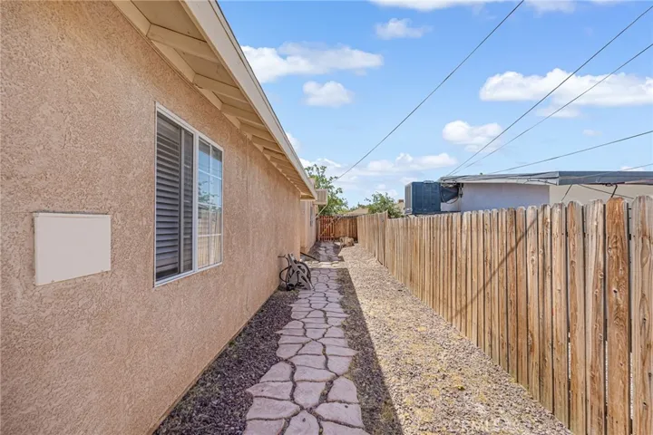 25380 Anderson Avenue, Barstow, California 92311