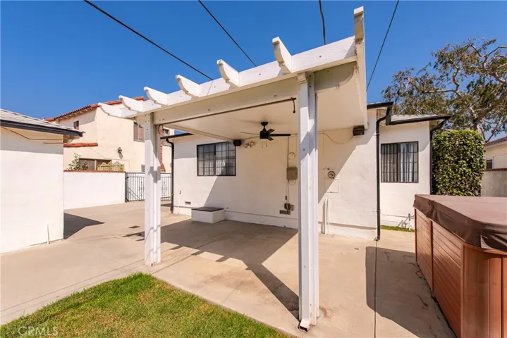 3919 Globe, Culver City, California 90230