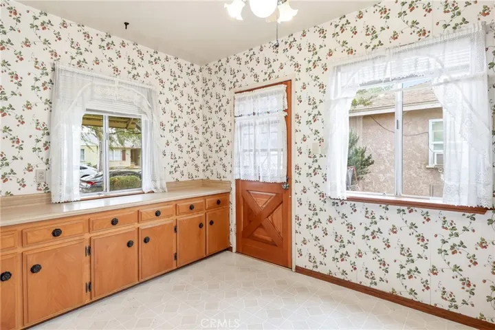836 N 10th, Upland, California 91786
