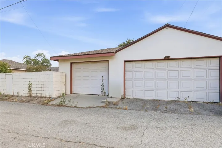 3 Car Garage Structure