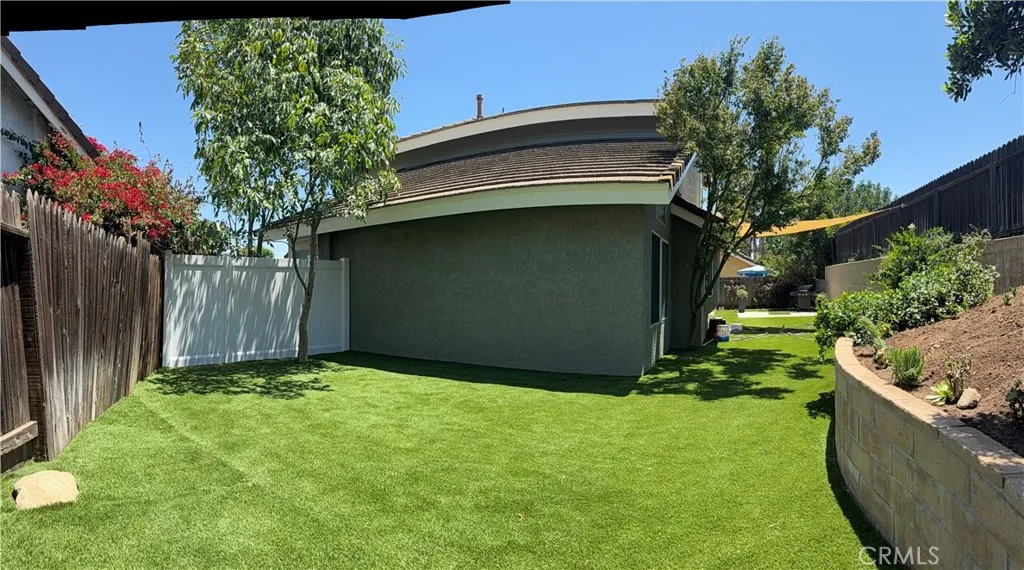 Turfed Side Yard
