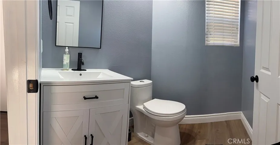 Downstair Bathroom1