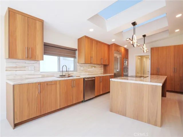 Kitchen with Center Island