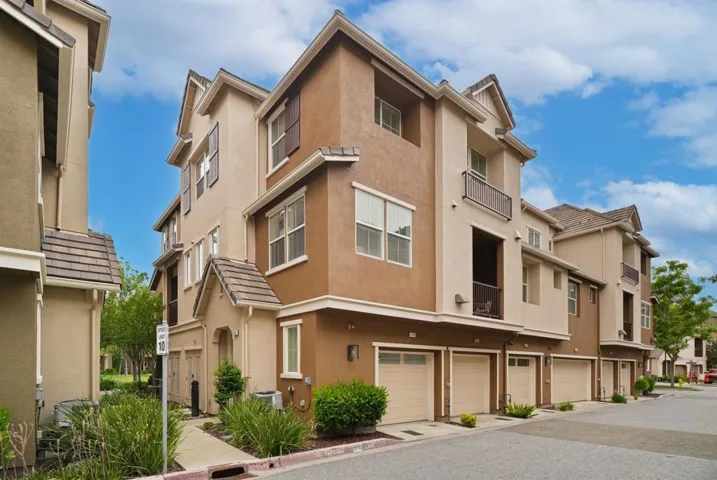 1099 Westbury, San Jose, California 95131