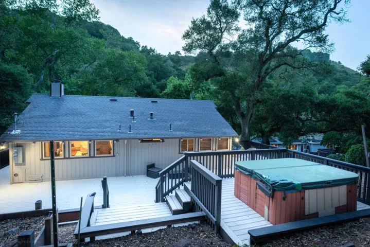61 Southbank Road, Carmel Valley, California 93924