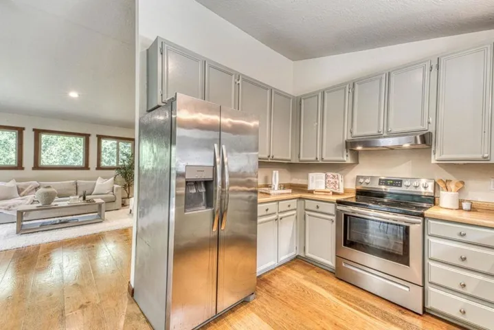 61 Southbank Road, Carmel Valley, California 93924