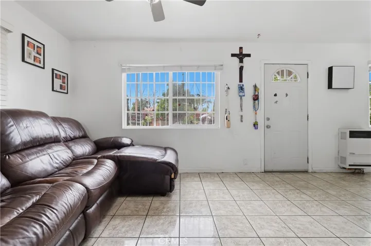 440 W Cherry, Compton, California 90222